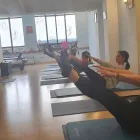 La imagen 10 de la Empresa BEYOGA PILATES & YOGA BARCELONA Yoga en Barcelona B