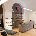 La imagen 4 de la Empresa CARHARTT WIP STORE BARCELONA GOTHIC QUARTER Tienda de Ropa en Barcelona B