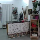 La imagen 2 de la Empresa EL DESCOSIT - ARREGLO DE ROPA Y SERVICIO DE PLANCHADO Industrias y Agricultura en Barcelona B