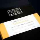 La imagen 34 de la Empresa ENRIQUE TOMÁS JAMON-TAPAS-VINO Tiendas y Productores de Alimentos en Sabadell B