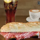 La imagen 48 de la Empresa ENRIQUE TOMÁS JAMON-TAPAS-VINO Tiendas y Productores de Alimentos en Sabadell B