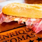 La imagen 55 de la Empresa ENRIQUE TOMÁS JAMON-TAPAS-VINO Tiendas y Productores de Alimentos en Sabadell B