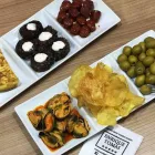La imagen 21 de la Empresa ENRIQUE TOMÁS JAMON-TAPAS-VINO Tiendas y Productores de Alimentos en Sant Cugat del Vallès B