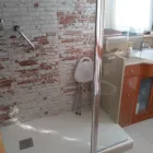 La imagen 1 de la Empresa INTERIORS CUINES I BANYS Techos: Materiales E Instalaciones en Barcelona B