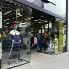 La imagen 2 de la Empresa JD SPORTS Zapaterías en Palma de Mallorca IB