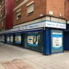 La imagen 3 de la Empresa KAREN DENTAL Salud y Medicina en Pinto M