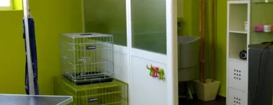 La imagen 1 de la Empresa ANIMAL KINGDOM CENTRO VETERINARIO Productos y Servicios de Cuidado Personal en Leganés M