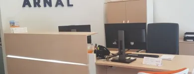 La imagen 3 de la Empresa ARNAL REAL ESTATE Inmobiliaria y Reformas en Barcelona B
