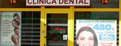 La imagen 5 de la Empresa CLÍNICA DENTAL VILLAVERDE ALTO Odontologos Y Estomatologos: Periodoncia en Madrid M