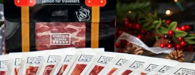 La imagen 14 de la Empresa ENRIQUE TOMÁS JAMON-TAPAS-VINO Tiendas y Productores de Alimentos en Sabadell B