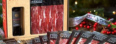 La imagen 16 de la Empresa ENRIQUE TOMÁS JAMON-TAPAS-VINO Tiendas y Productores de Alimentos en Sabadell B