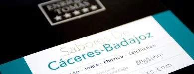 La imagen 33 de la Empresa ENRIQUE TOMÁS JAMON-TAPAS-VINO Tiendas y Productores de Alimentos en Sabadell B