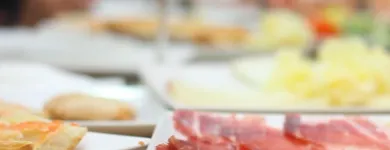 La imagen 4 de la Empresa ENRIQUE TOMÁS JAMON-TAPAS-VINO Tiendas y Productores de Alimentos en Sant Cugat del Vallès B