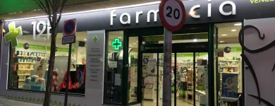 La imagen 1 de la Empresa FARMACIA RAMIREZ VENCE Salud y Medicina en Villanueva de la Cañada M