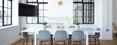 La imagen 2 de la Empresa LIMPIEZAS EXPRESS Limpiezas Tecnicas en Madrid M