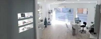 La imagen 5 de la Empresa ÓPTICA FEMENIA Salud y Medicina en Palma IB