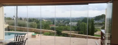 La imagen 1 de la Empresa TRECONS ALUMINIO Y VIDRIO Servicios Profesionales y de Negocios en Palma de Mallorca IB
