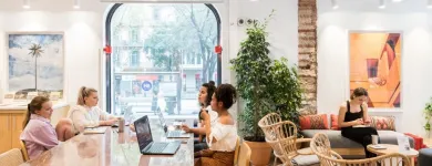 La imagen 6 de la Empresa WEWORK DIAGONAL 444 Instituciones y Asociaciones en Barcelona B