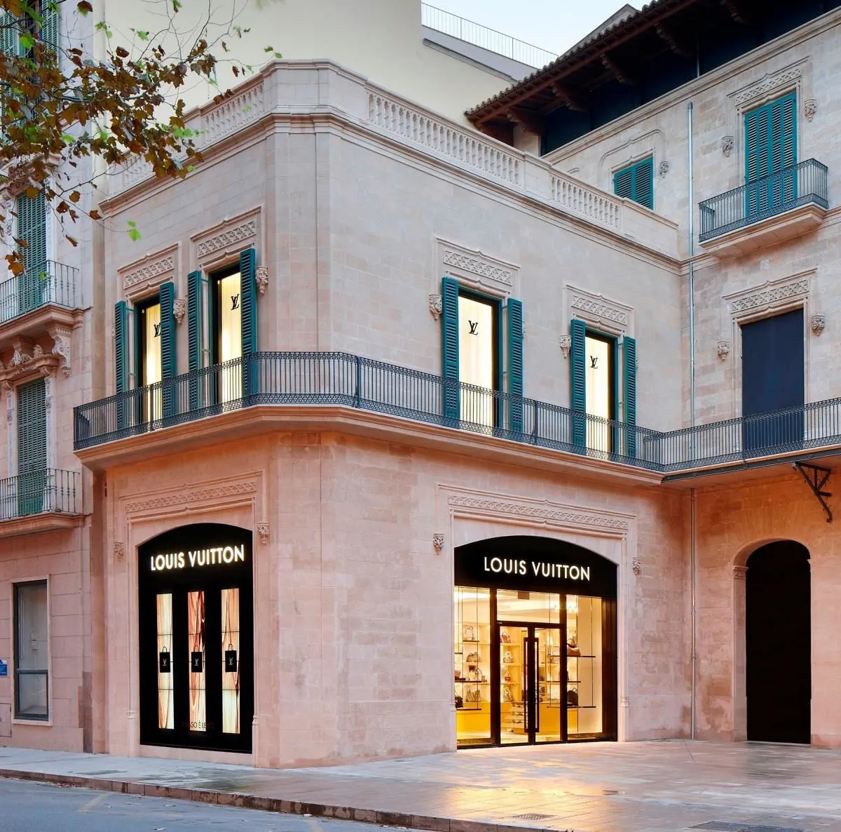 La imagen 2 de la Empresa LOUIS VUITTON PALMA DE MALLORCA