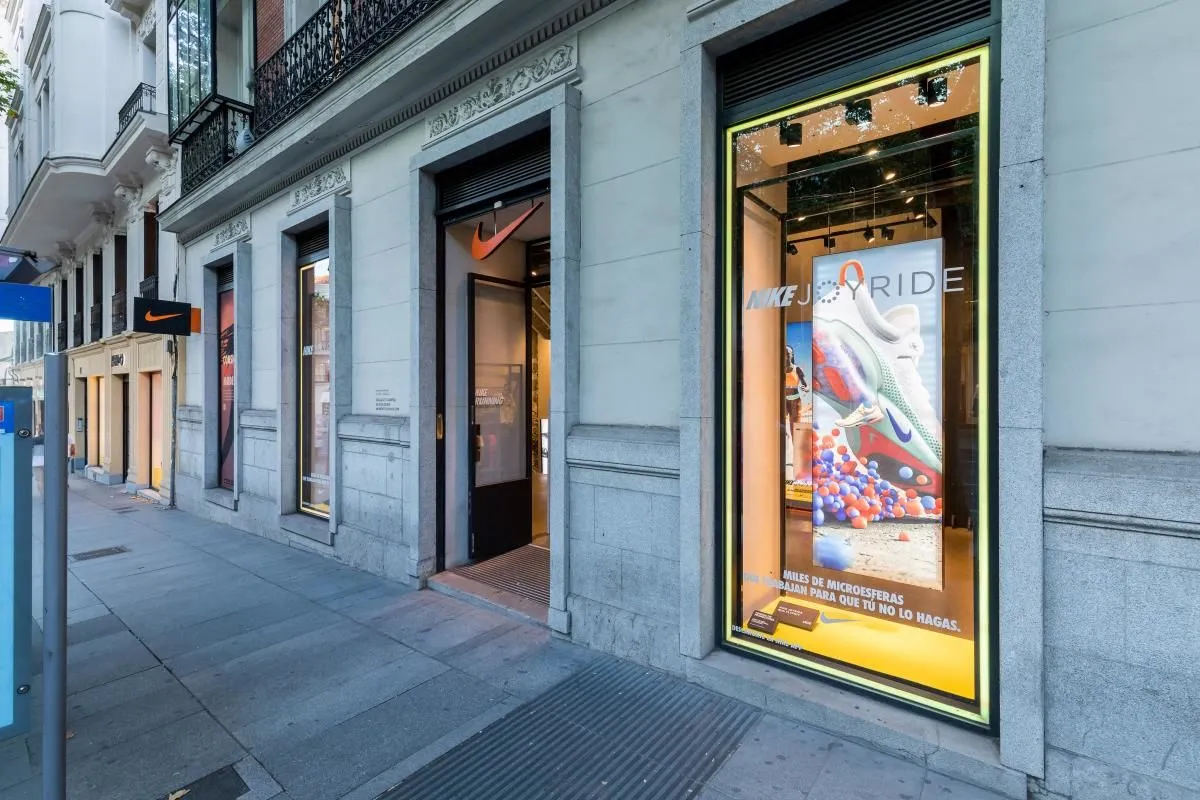 La imagen 1 de la Empresa NIKE STORE SERRANO