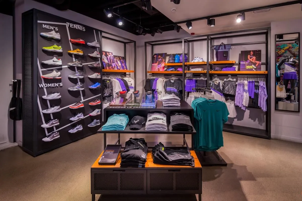 La imagen 12 de la Empresa NIKE STORE SERRANO