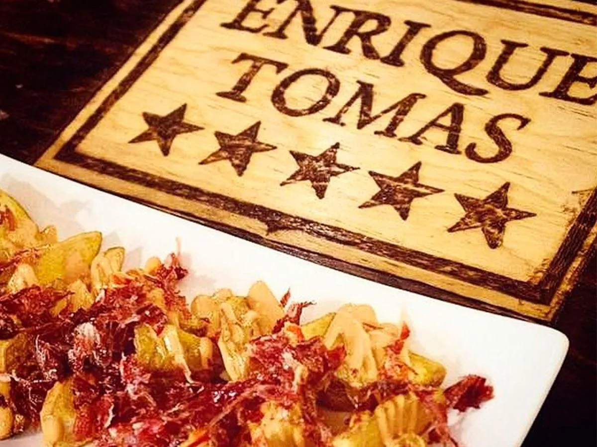 La imagen 37 de la Empresa ENRIQUE TOMÁS JAMON-TAPAS-VINO