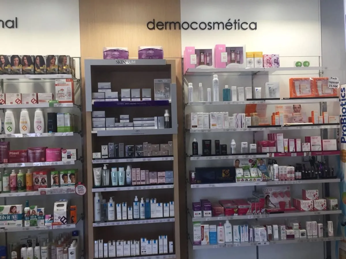 La imagen 3 de la Empresa FARMACIA RECAS