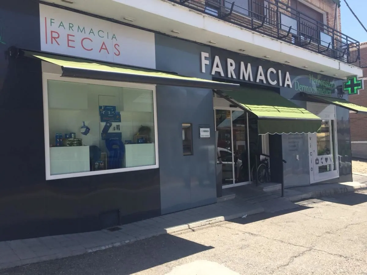 La imagen 4 de la Empresa FARMACIA RECAS