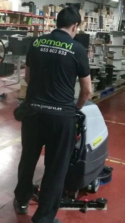 La imagen 1 de la Empresa LIMPIEZAS Y CONSERVACIONES JOMARVI