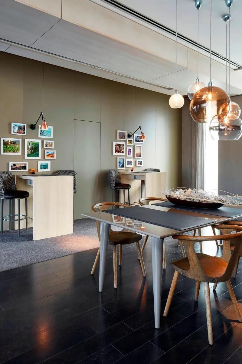 La imagen 7 de la Empresa AC HOTEL BY MARRIOTT SANTS