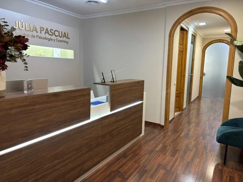 La imagen 13 de la Empresa CENTRO JÚLIA PASCUAL - PSICÓLOGA BARCELONA